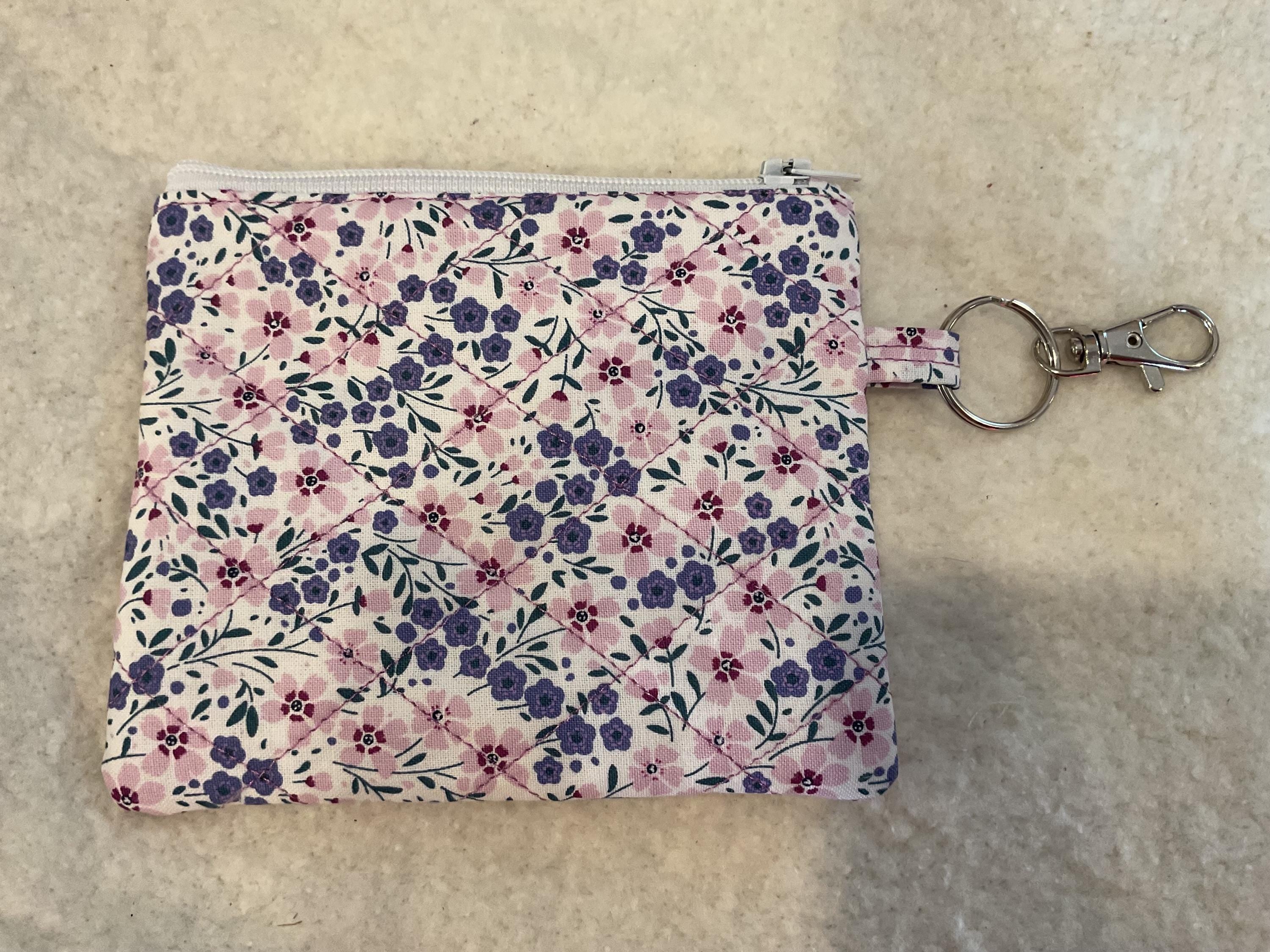 Floral Quilted Keychain Wallet with Zipper Pouch – Small Coin Purse, ID Holder, Card Case