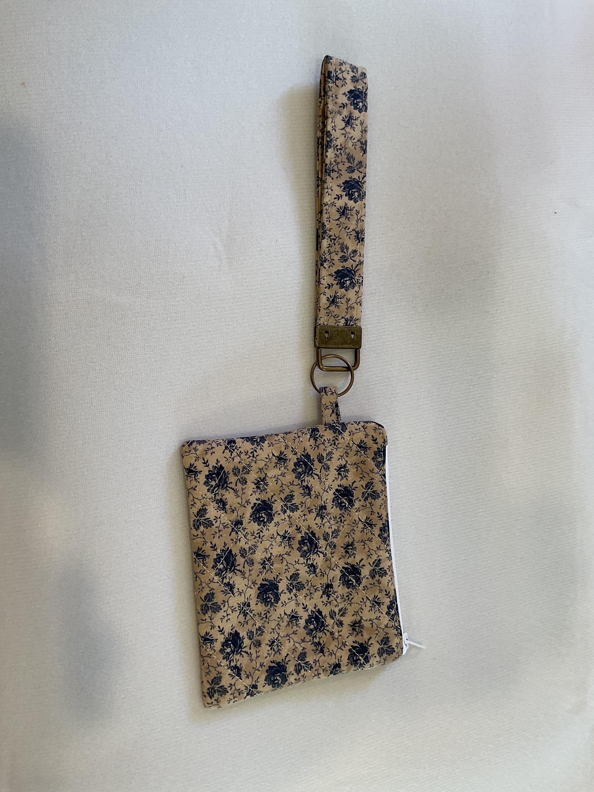 Quilted Floral Keychain Wallet with Wristlet – Handmade Zipper Pouch