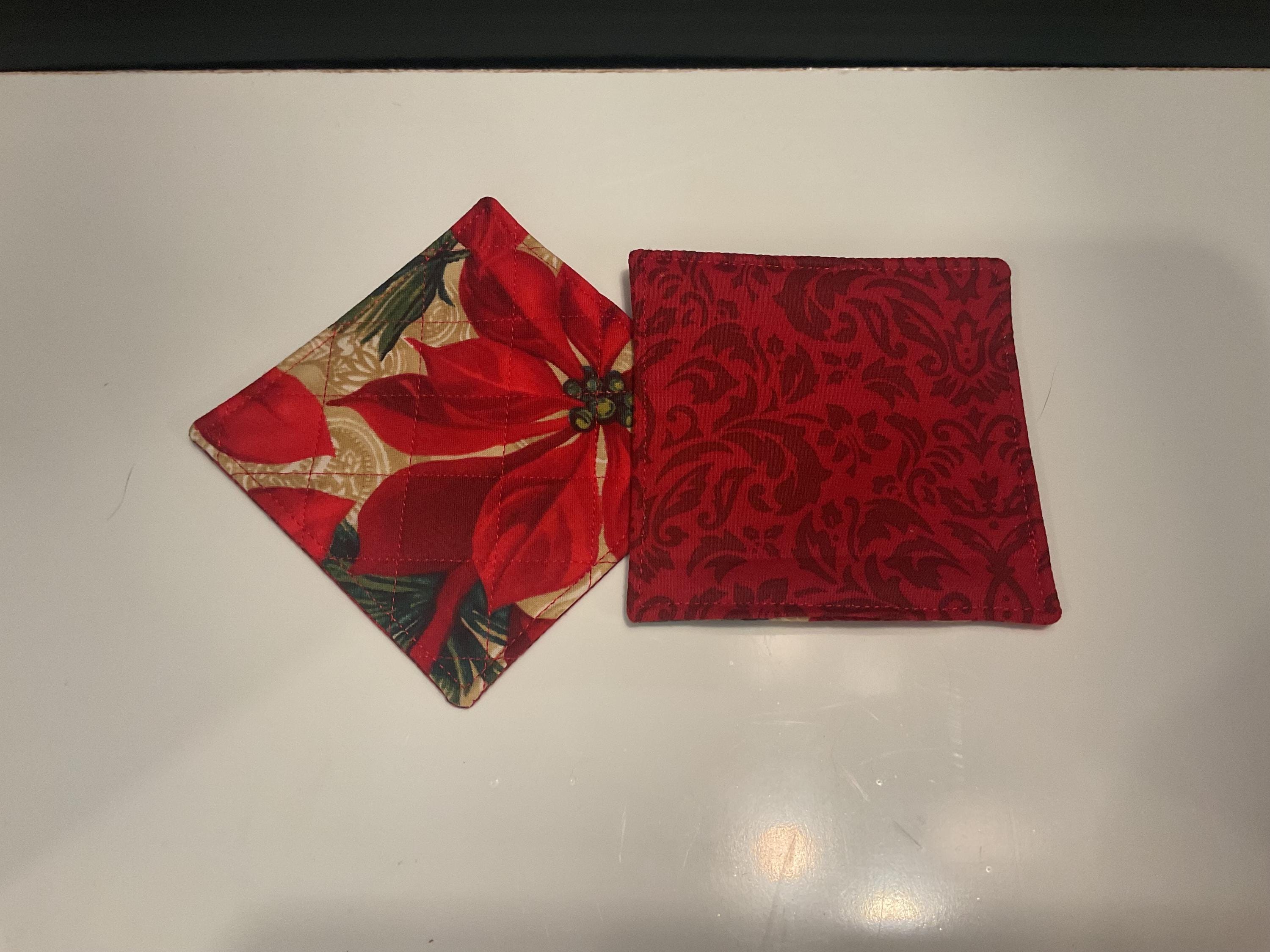 Handmade Quilted Fabric Coaster Set of 4– 4x4 Poinsettia Christmas Coaster | Holiday Table Décor | Reusable Mug Rug | Stocking Stuffer Gift
